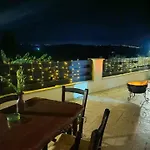 Anesis House סטרומבי