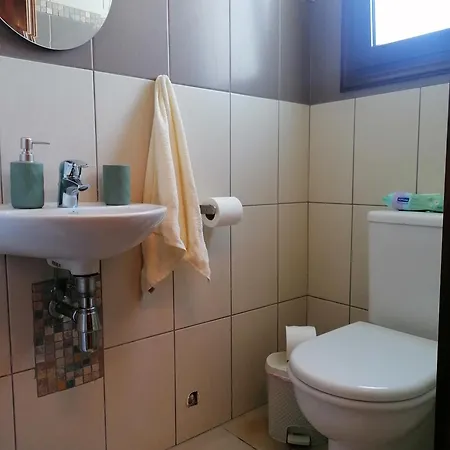 Anesis House Semesterbostad Stroumbi